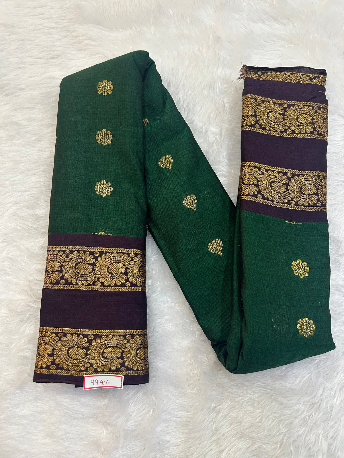 Semi Gadwal Sico Small Border Saree