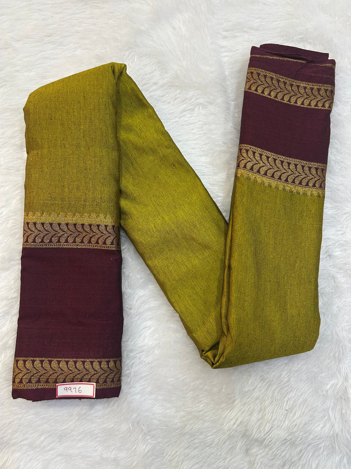 Semi Gadwal Sico Small Border Saree