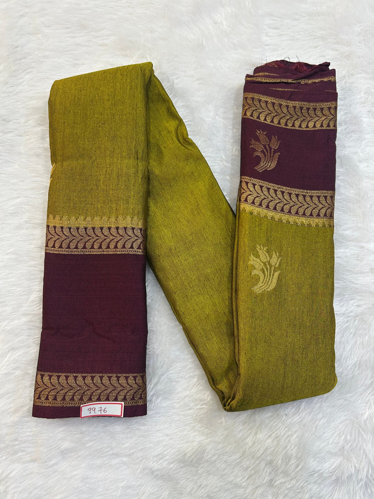 Semi Gadwal Sico Small Border Saree