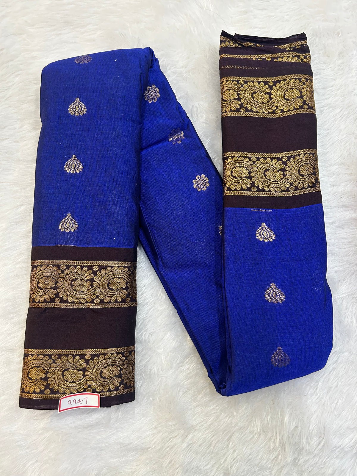 Semi Gadwal Sico Small Border Saree
