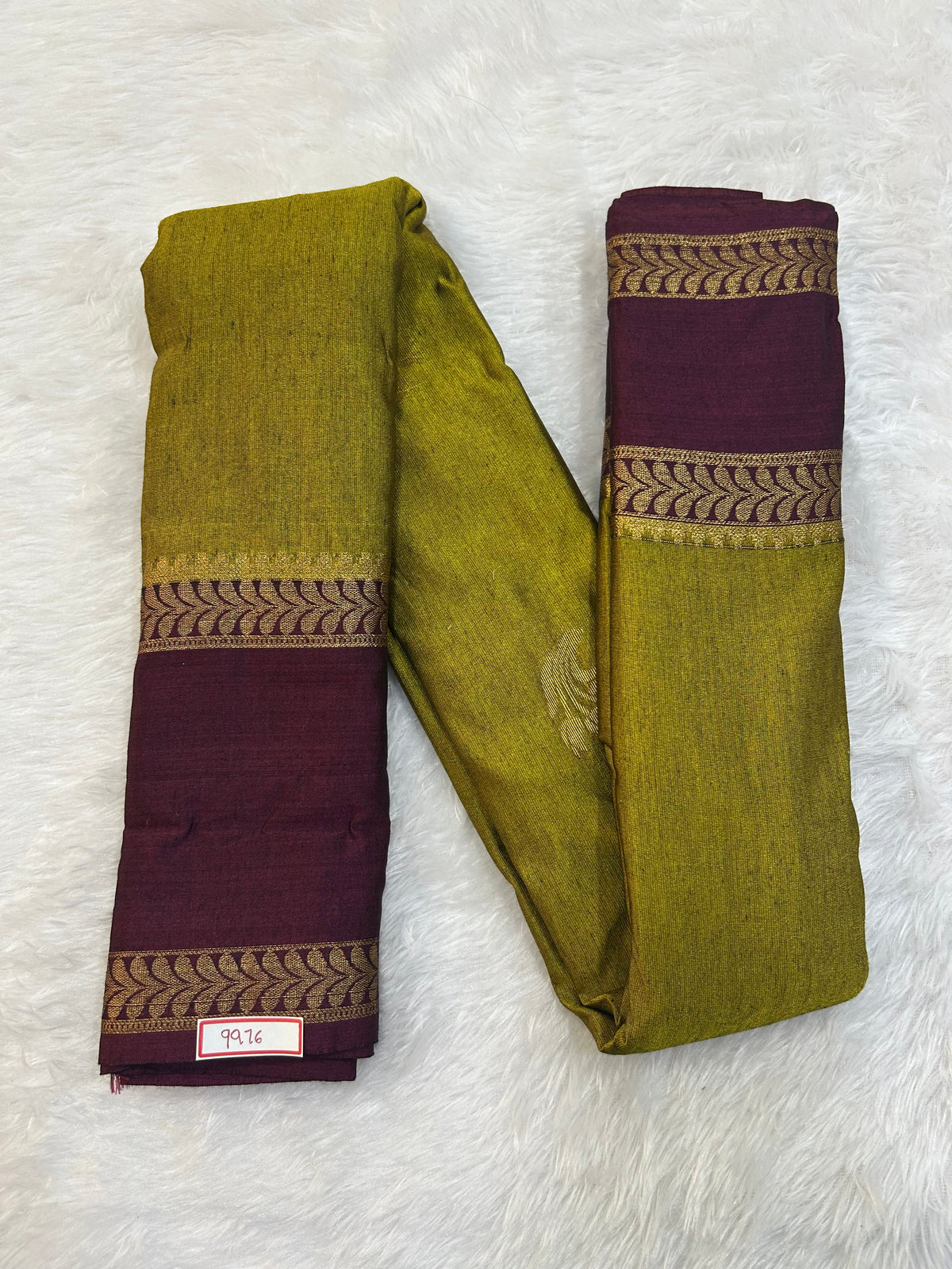 Semi Gadwal Sico Small Border Saree
