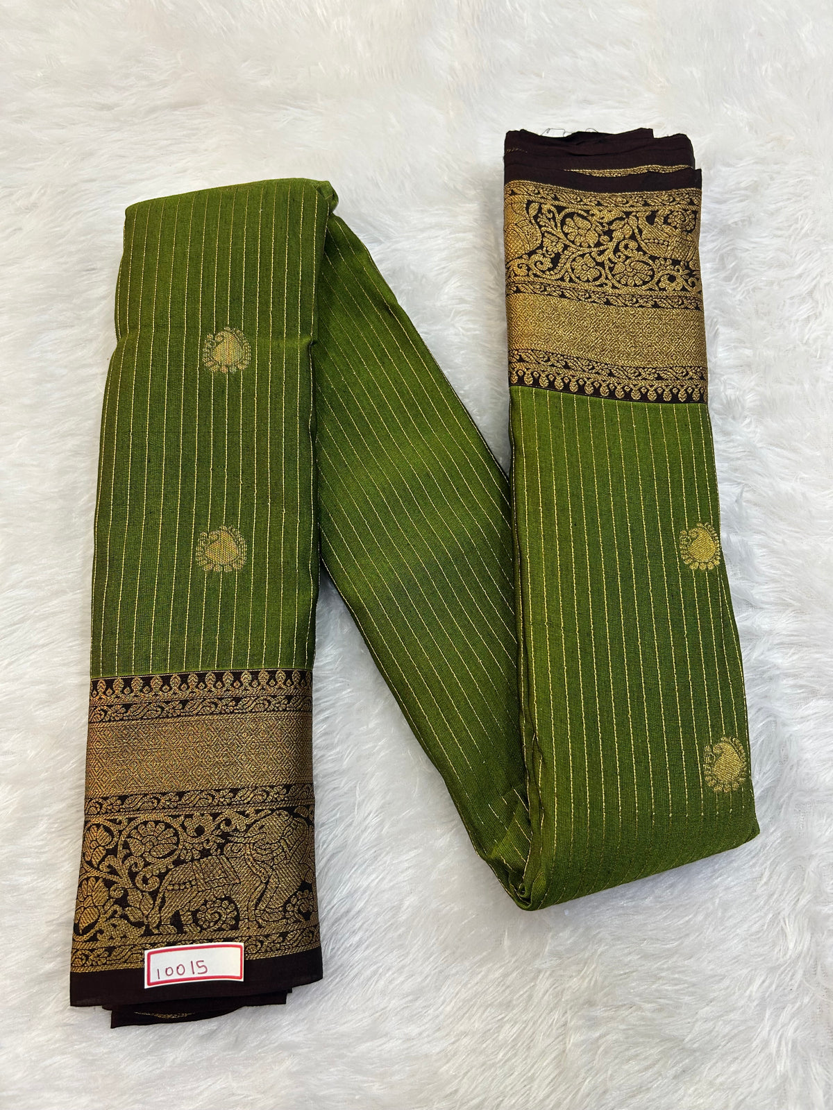Semi Gadwal Sico Small Border Saree