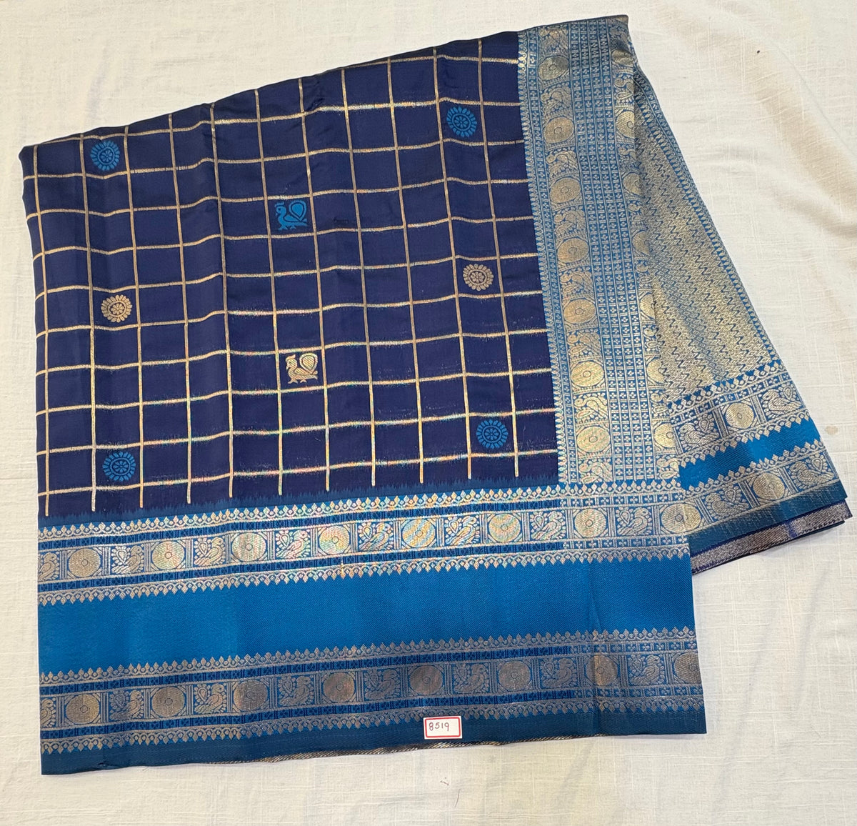 Kashika Pattu - Vintage Checks Design Saree