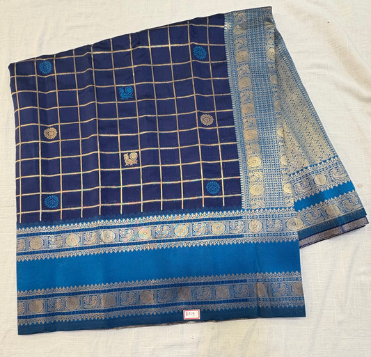 Kashika Pattu - Vintage Checks Design Saree