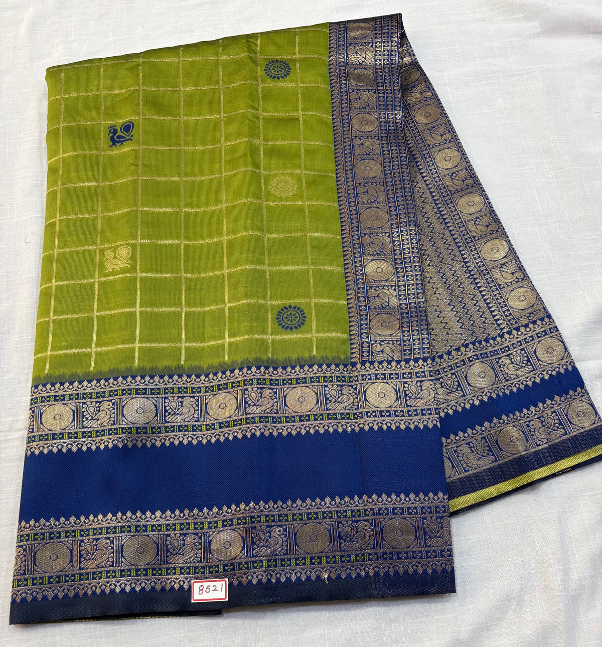 Kashika Pattu - Vintage Checks Design Saree