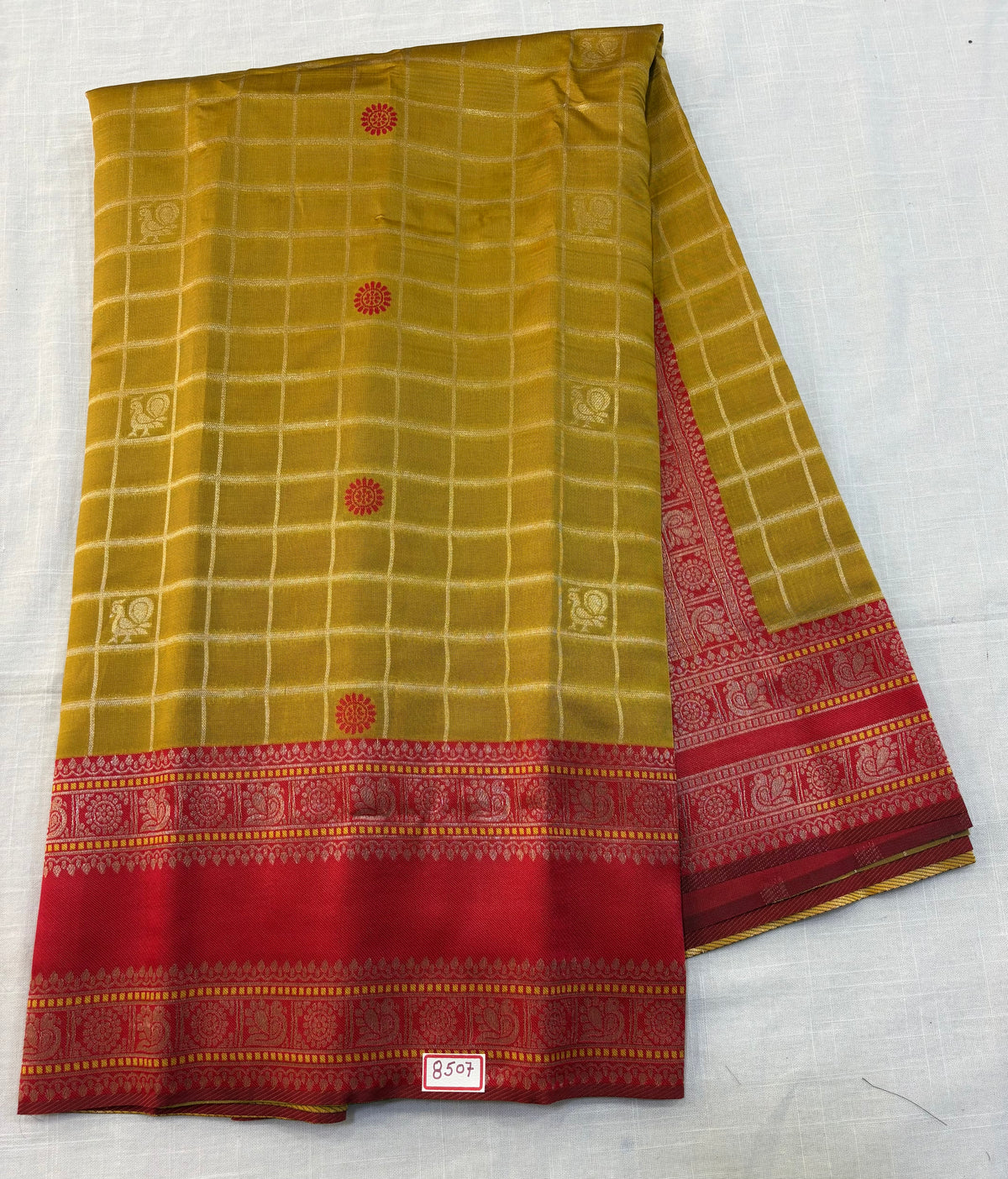 Kashika Pattu - Vintage Checks Design Saree
