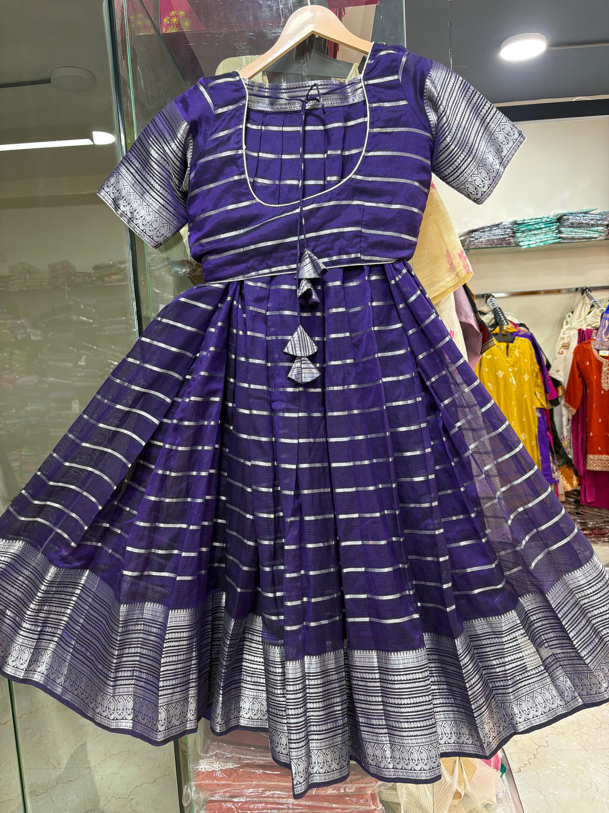 lehenga Stitched