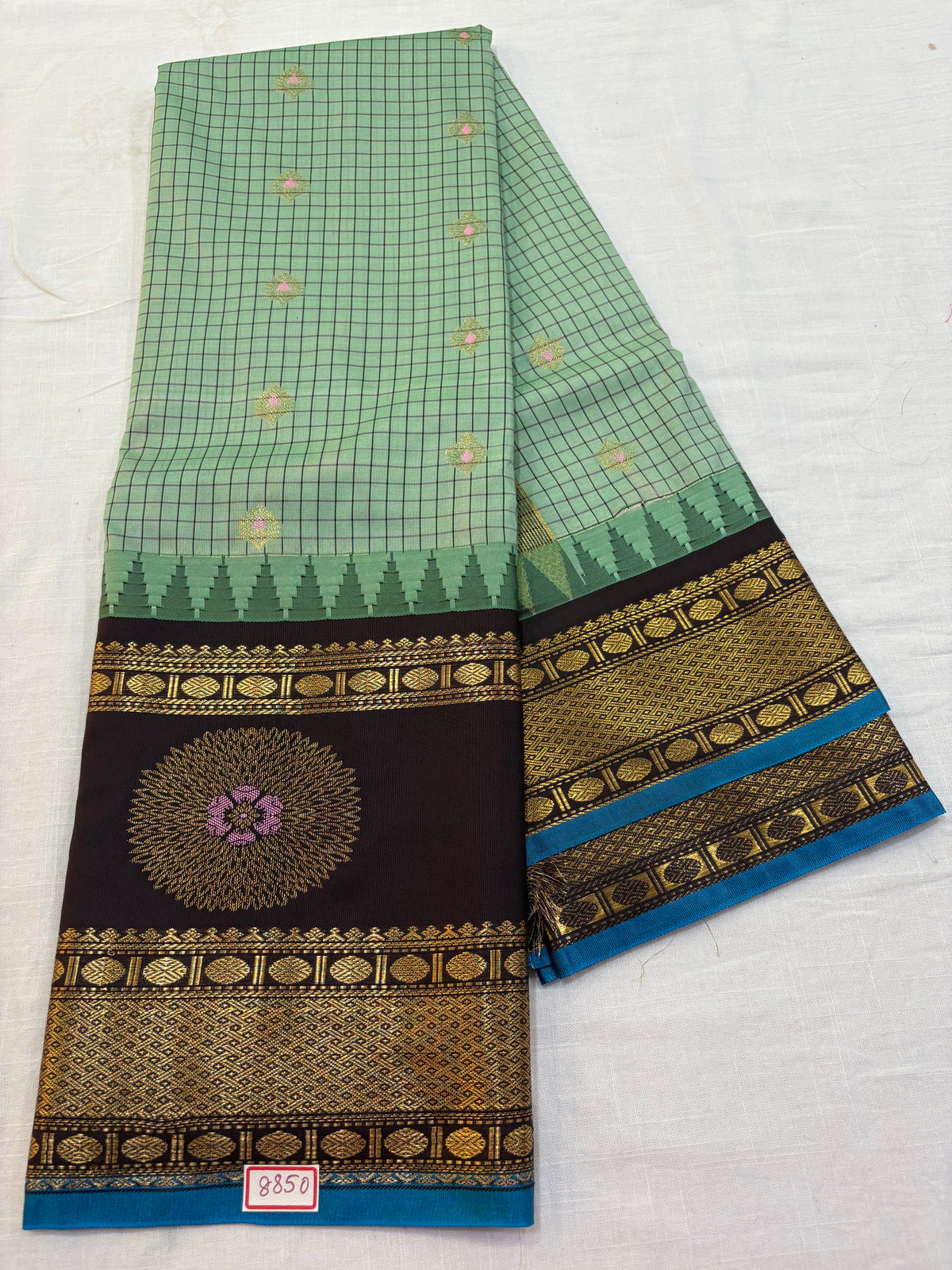 Semi Gadwal Gap Border Saree