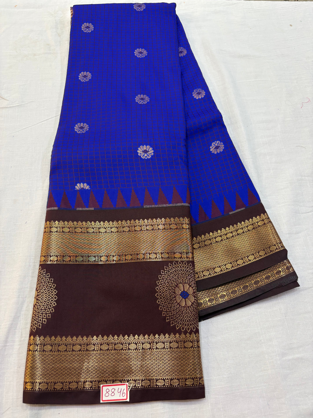 Semi Gadwal Gap Border Saree