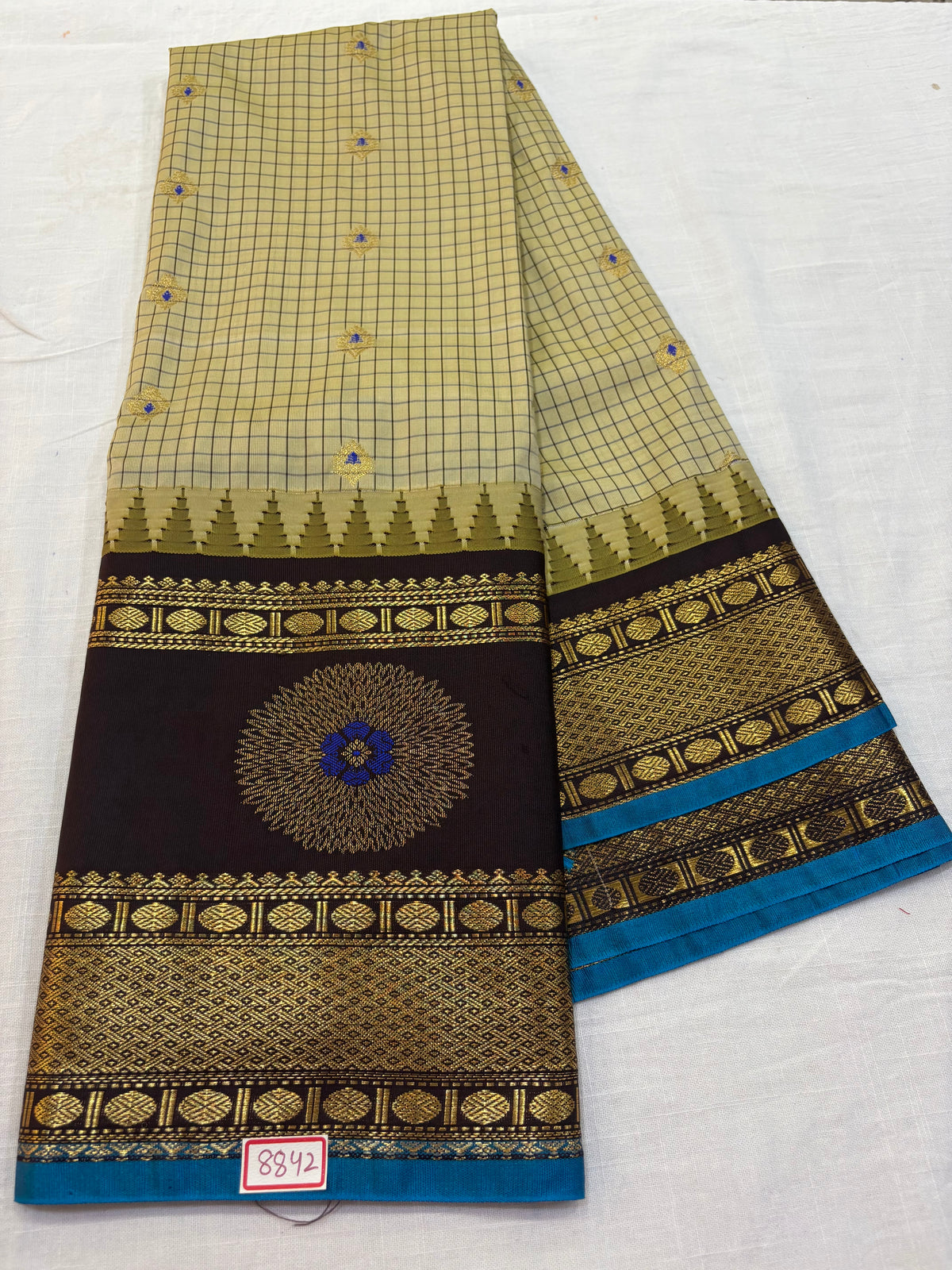 Semi Gadwal Gap Border Saree
