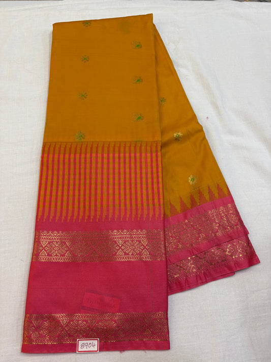 Semi Gadwal Vintage Checks Saree