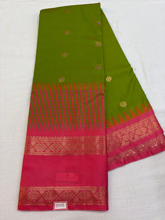 Semi Gadwal Vintage Checks Saree