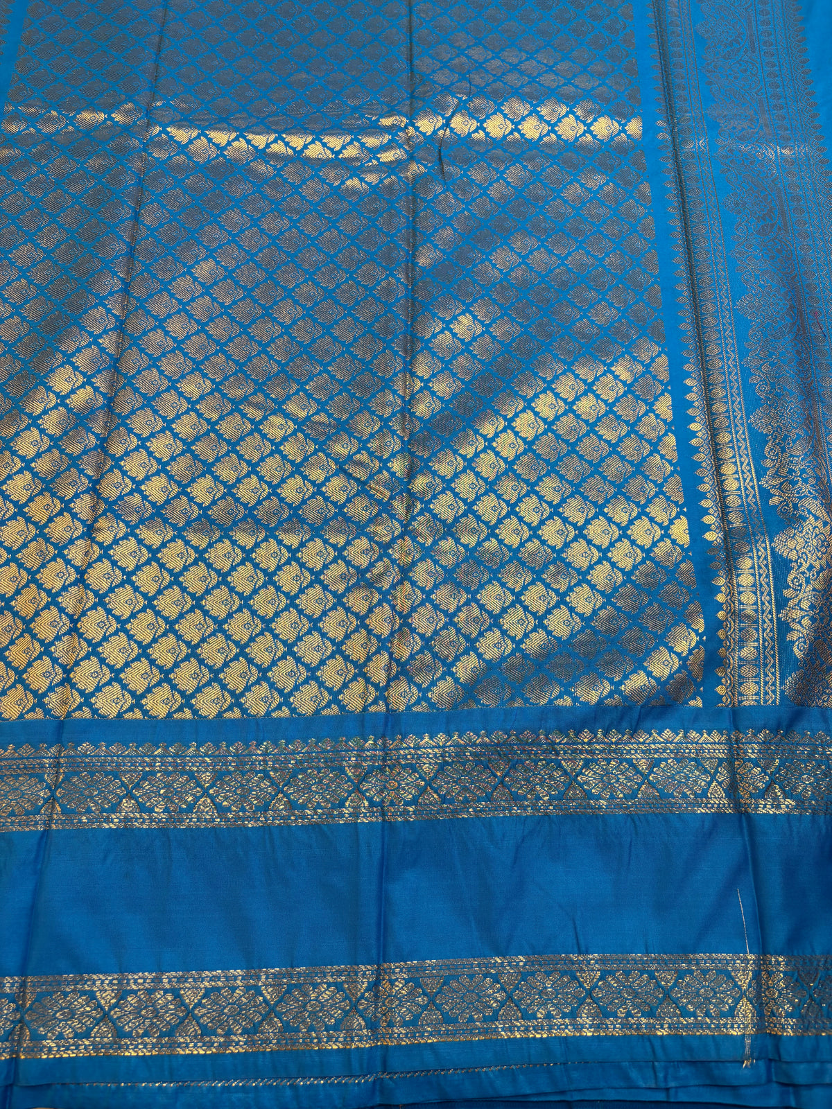 Semi Gadwal Vintage Checks Saree