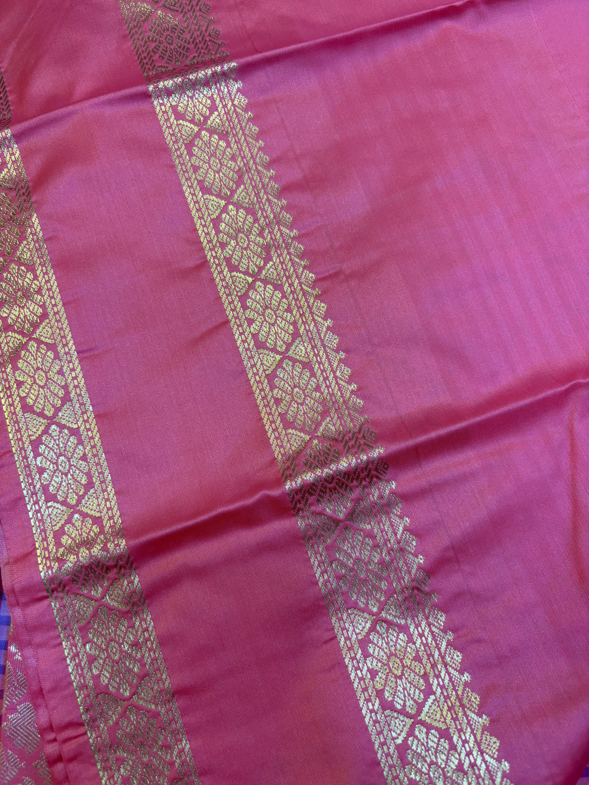 Semi Gadwal Vintage Checks Saree