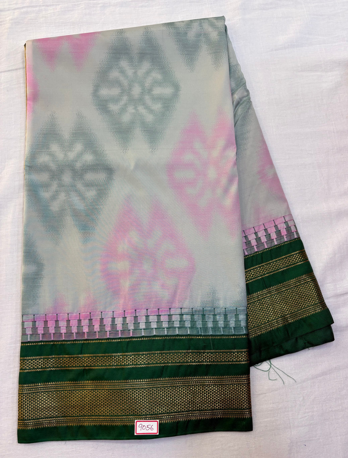 Ikkat Weavng Semi Narayanpet Silk Sarees