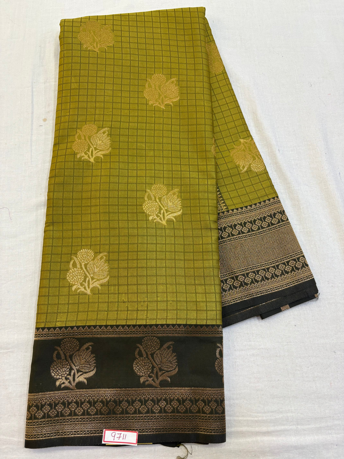 Kashika Pattu - Checks with Gap Border
