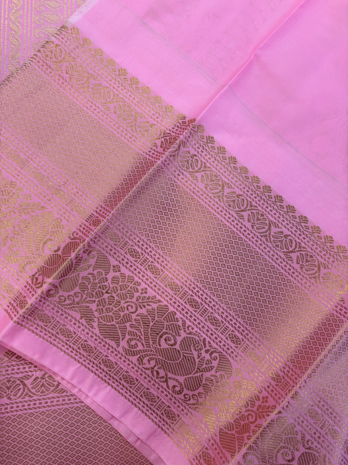 Semi Gadwal Big Border Zari lines Saree