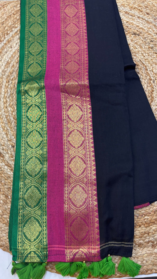 Mul Cotton Kanchi border Saree