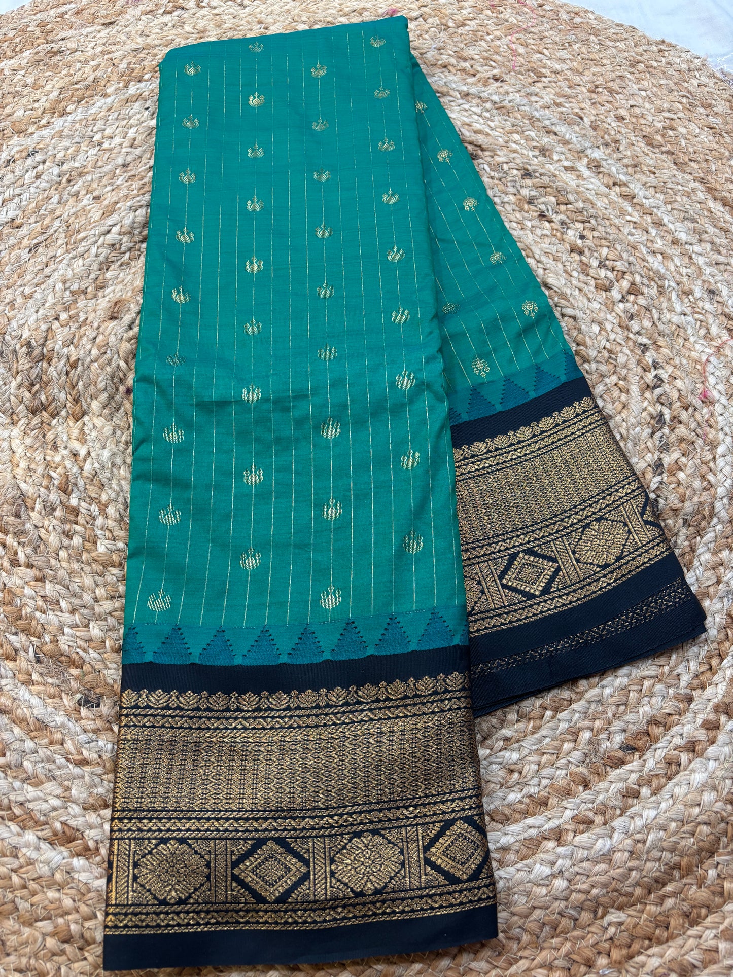 Semi Gadwal Small Border Silk Saree