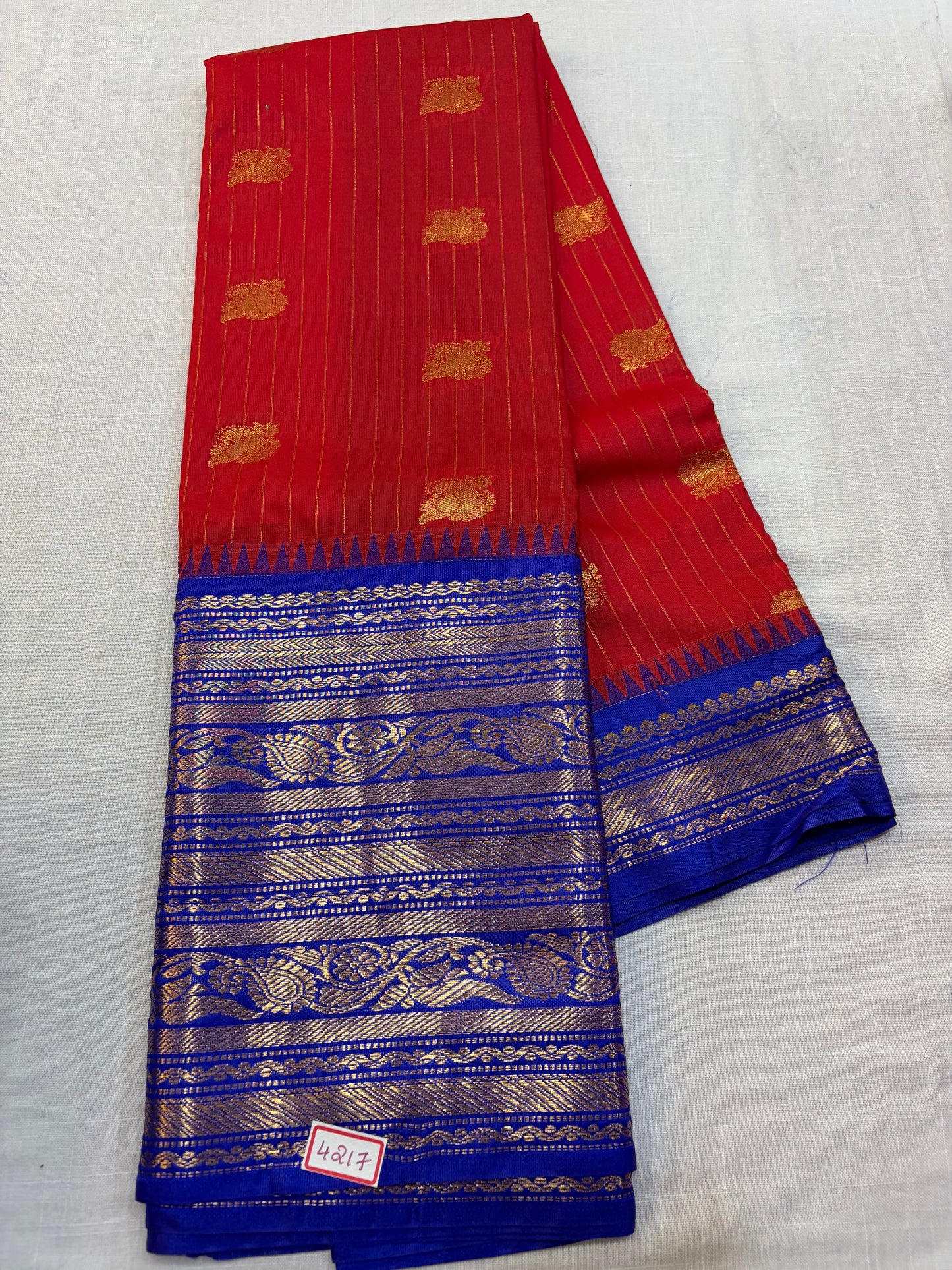 Semi gadwal saree