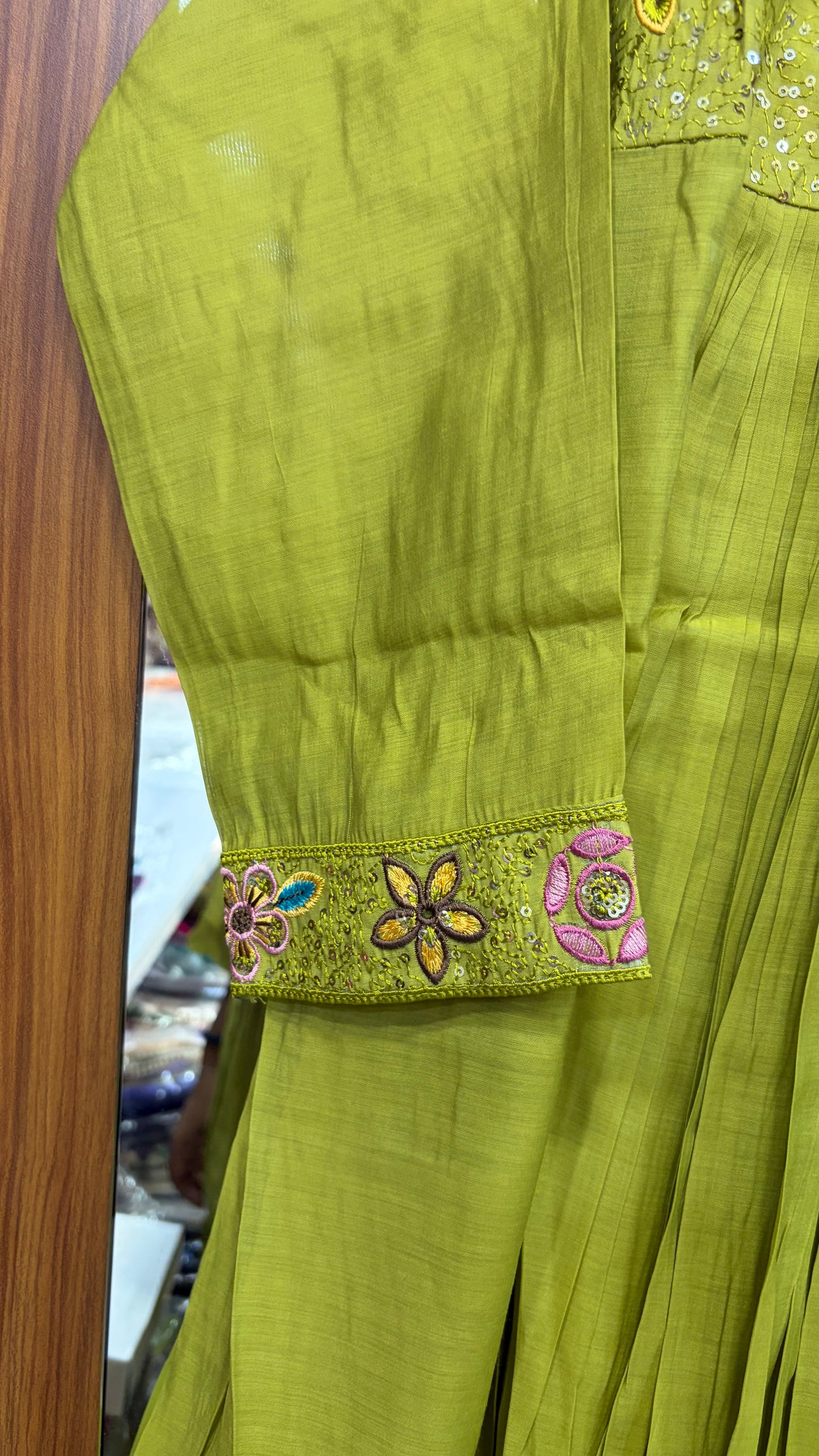 Green Mul Chanderi Embroidery Kurti Set