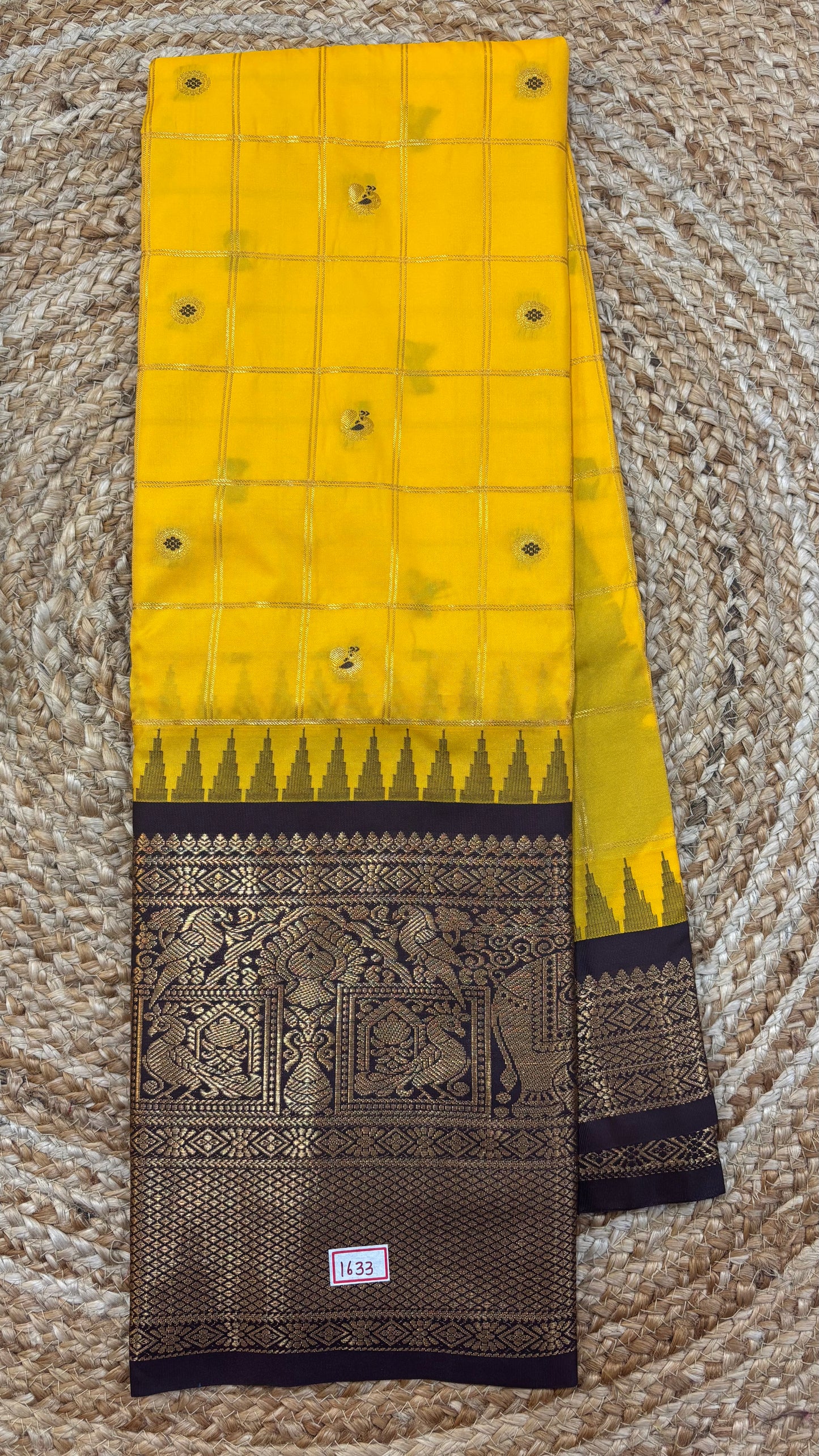 Semi Gadwal Checks Saree