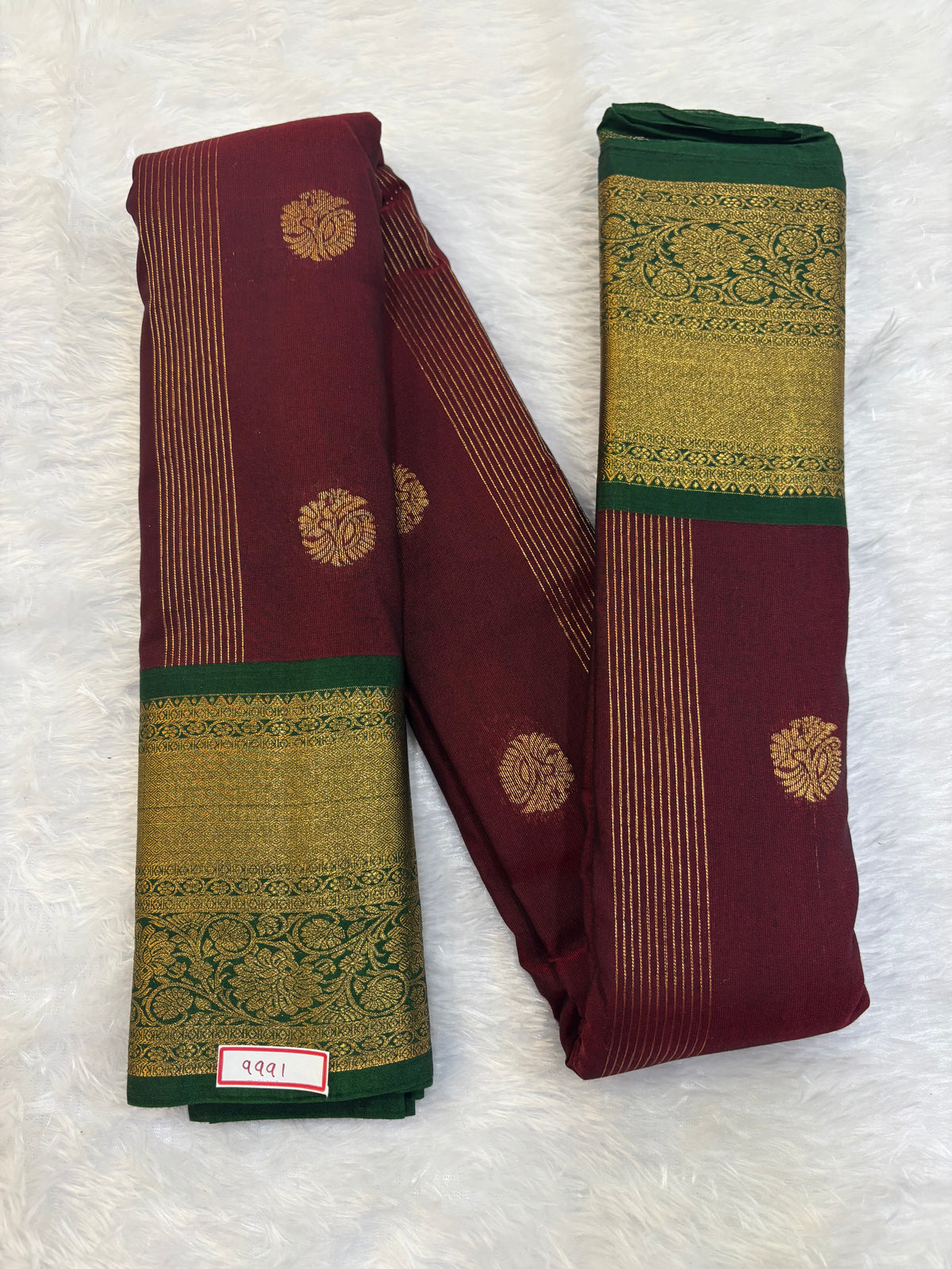 Semi Gadwal Sico Small Border Saree
