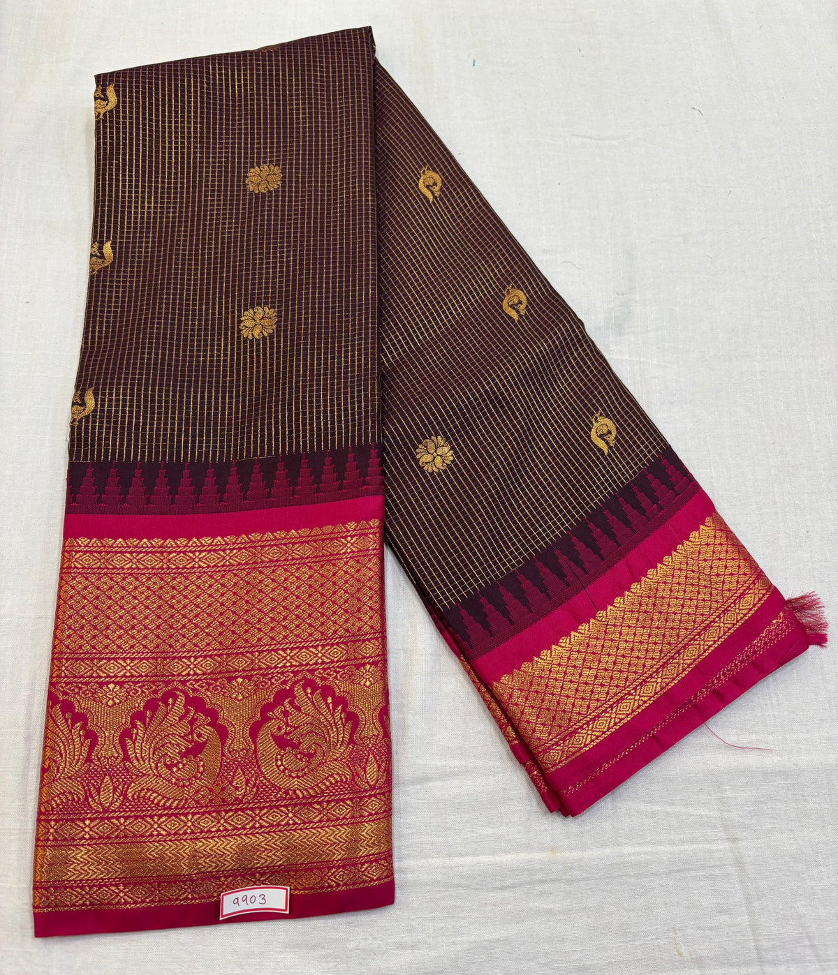 Semi Gadwal silk Vintage Checks Saree