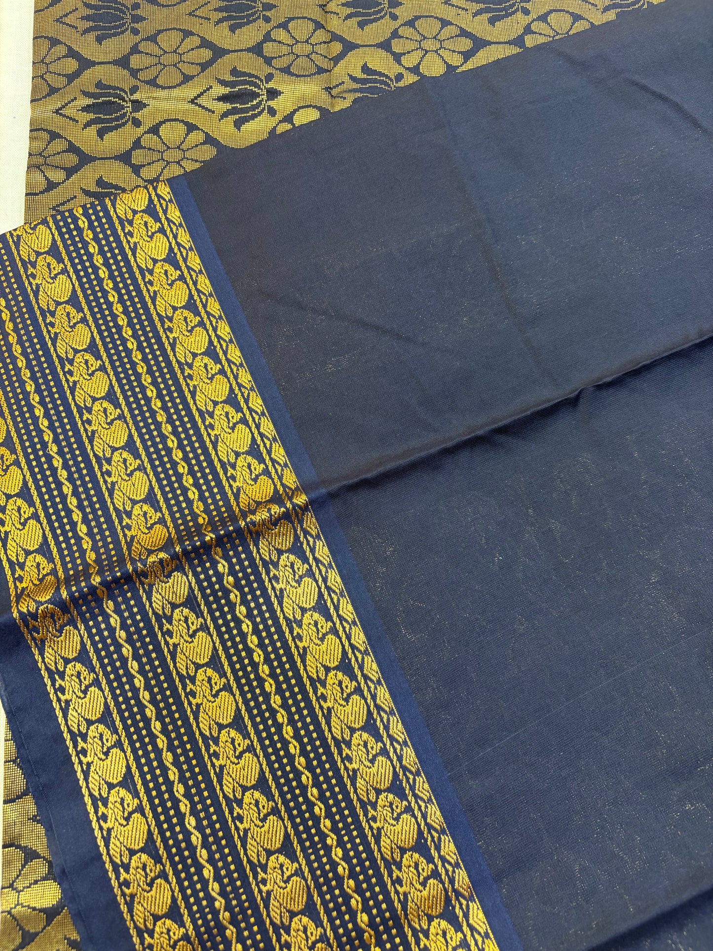 Semi Gadwal Vintage style saree