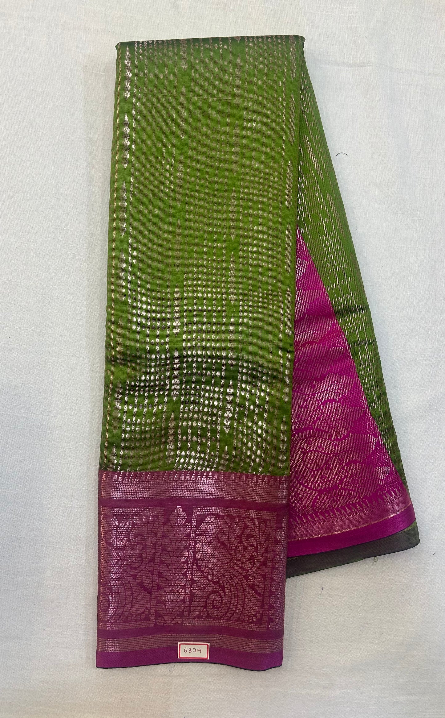 Kashika Pattu