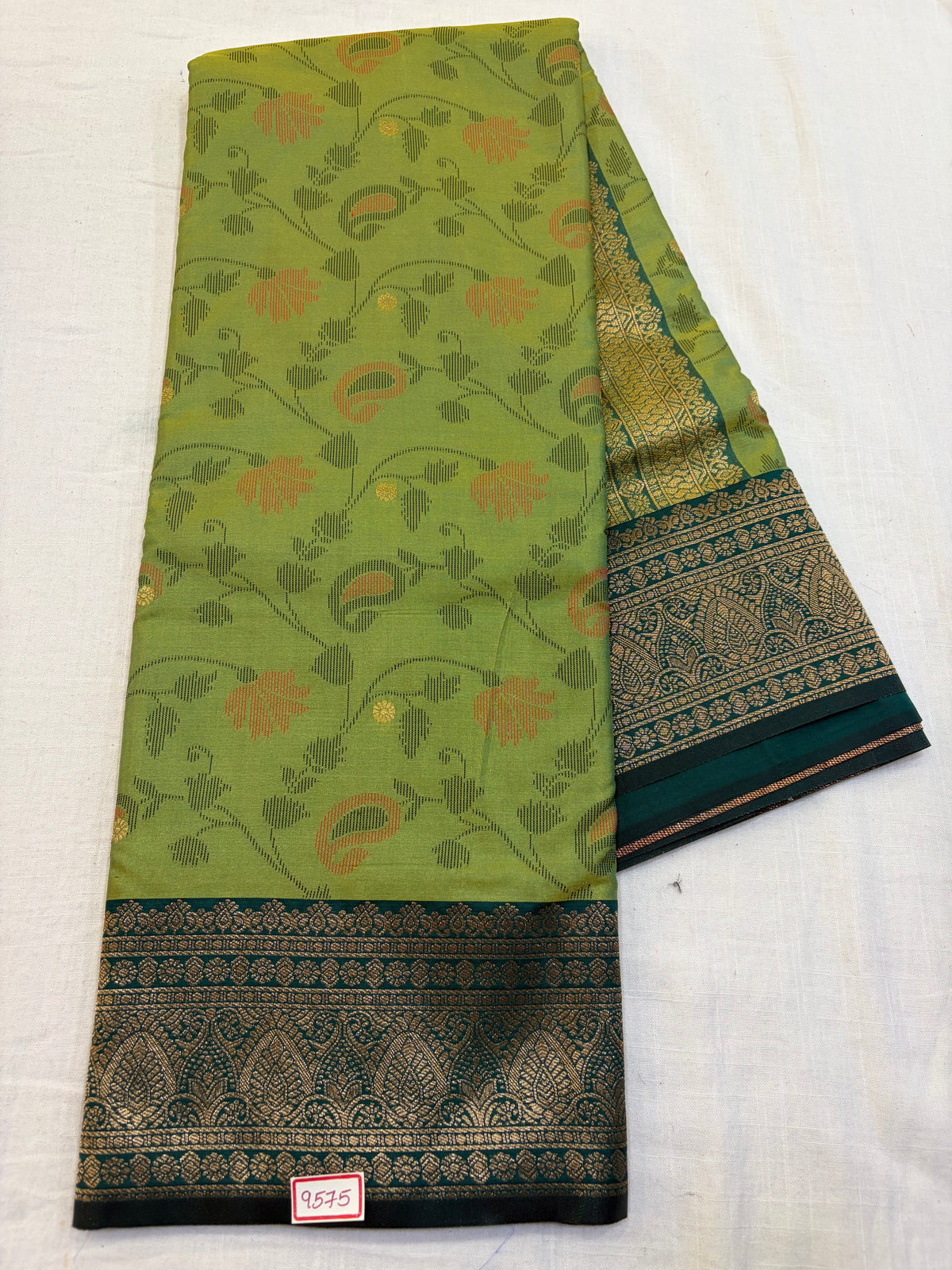 Kashika Pattu - All over design