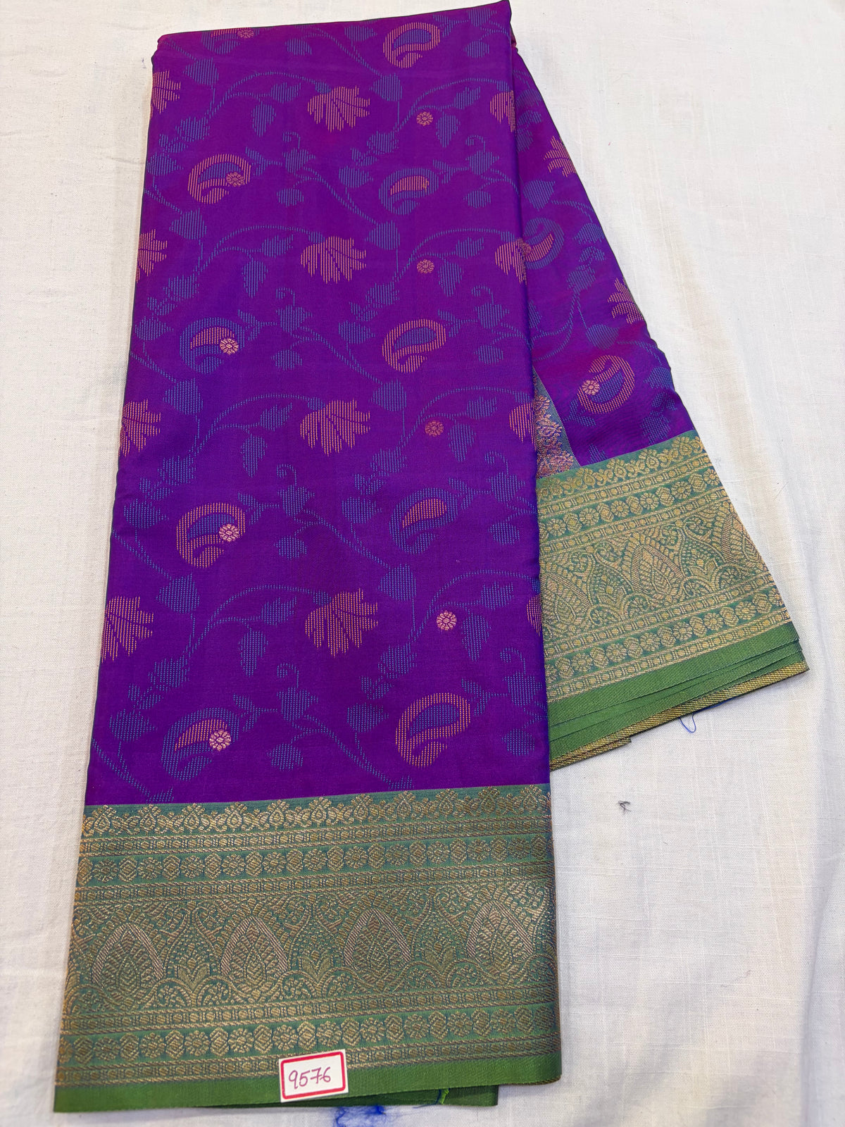 Kashika Pattu - All over design
