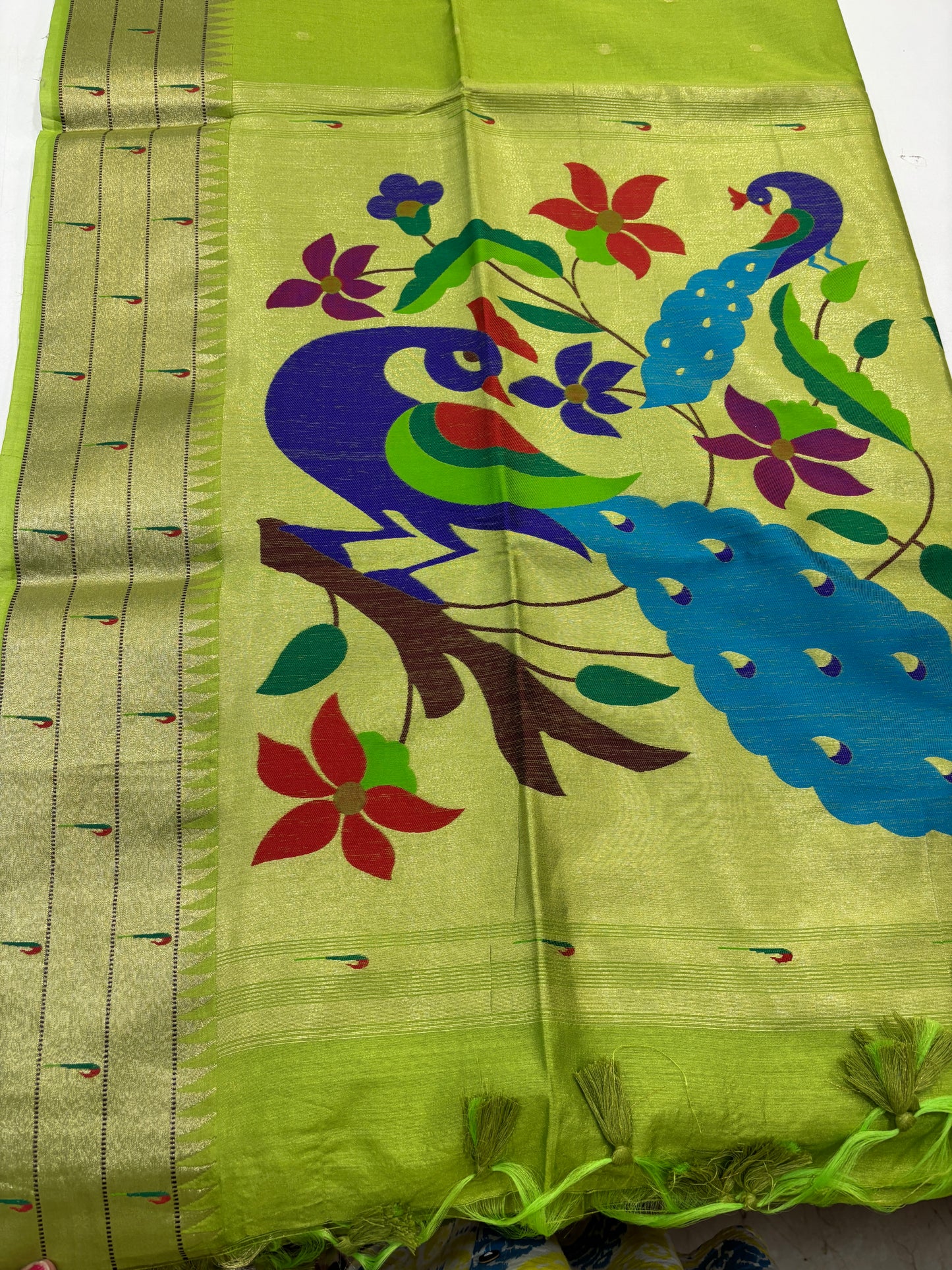 Paithani Muniya border Saree