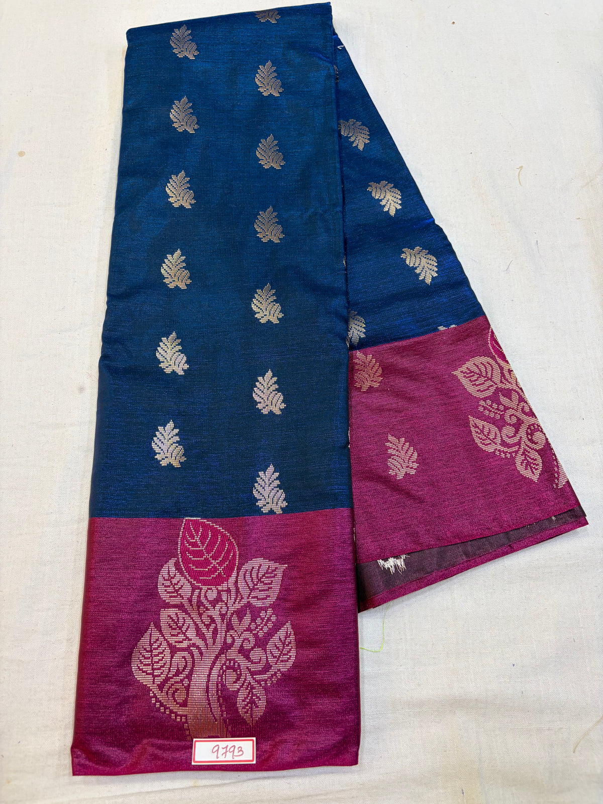 Semi Uppada Saree - Borderless Design