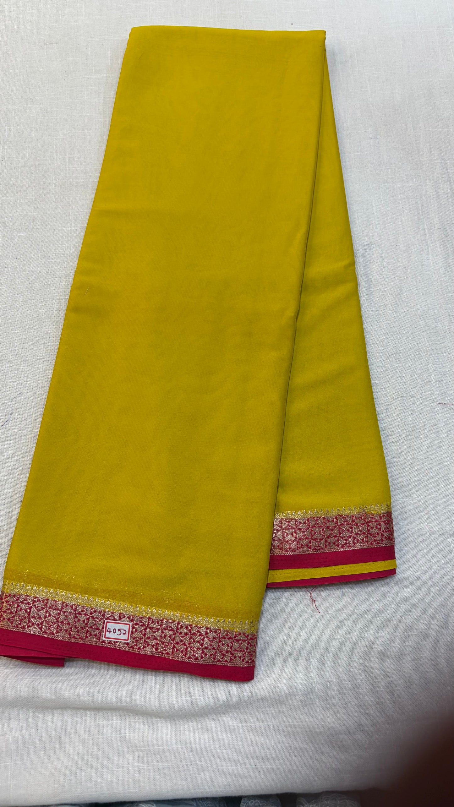 Mysore Crepe Small Borders