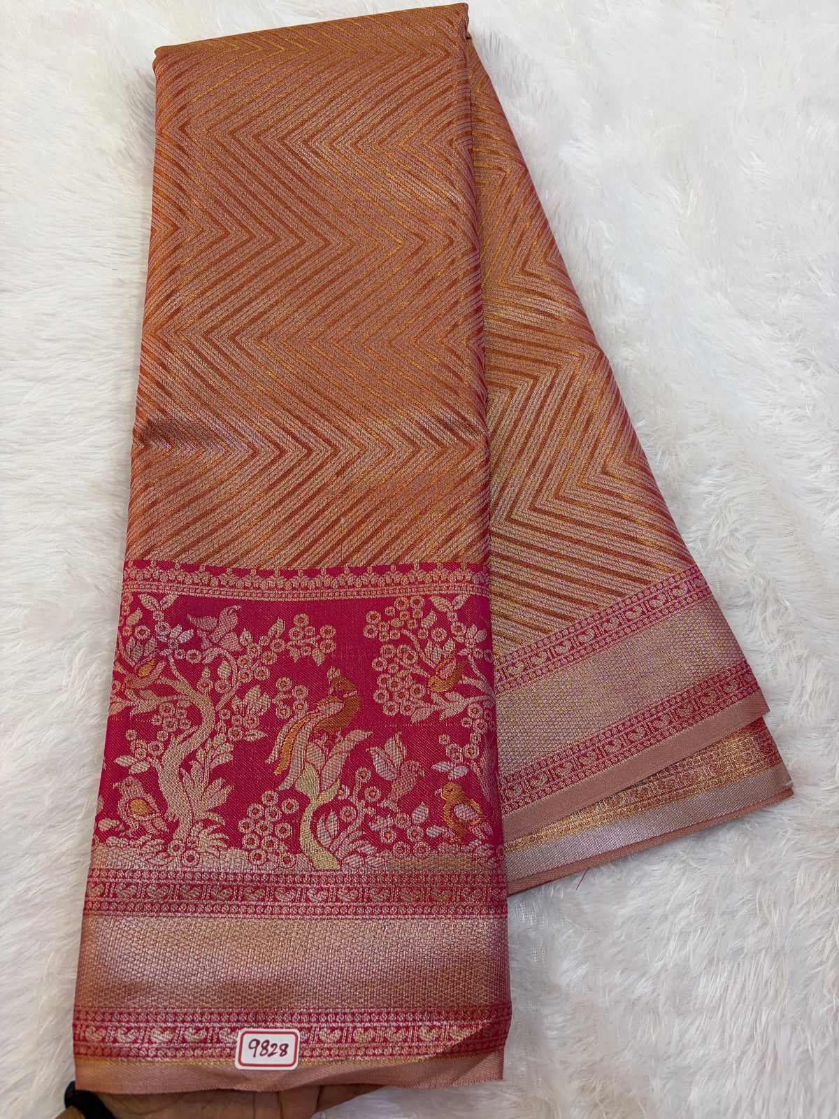 Semi Kanchi Tissue weaving Saree