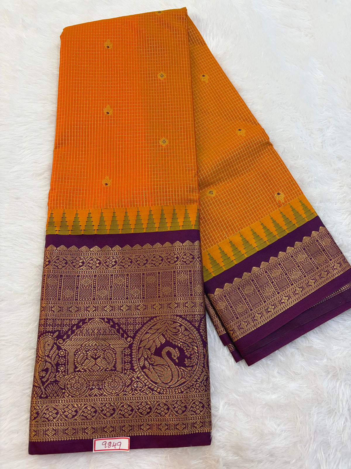 Semi Gadwal silk Vintage Checks Saree