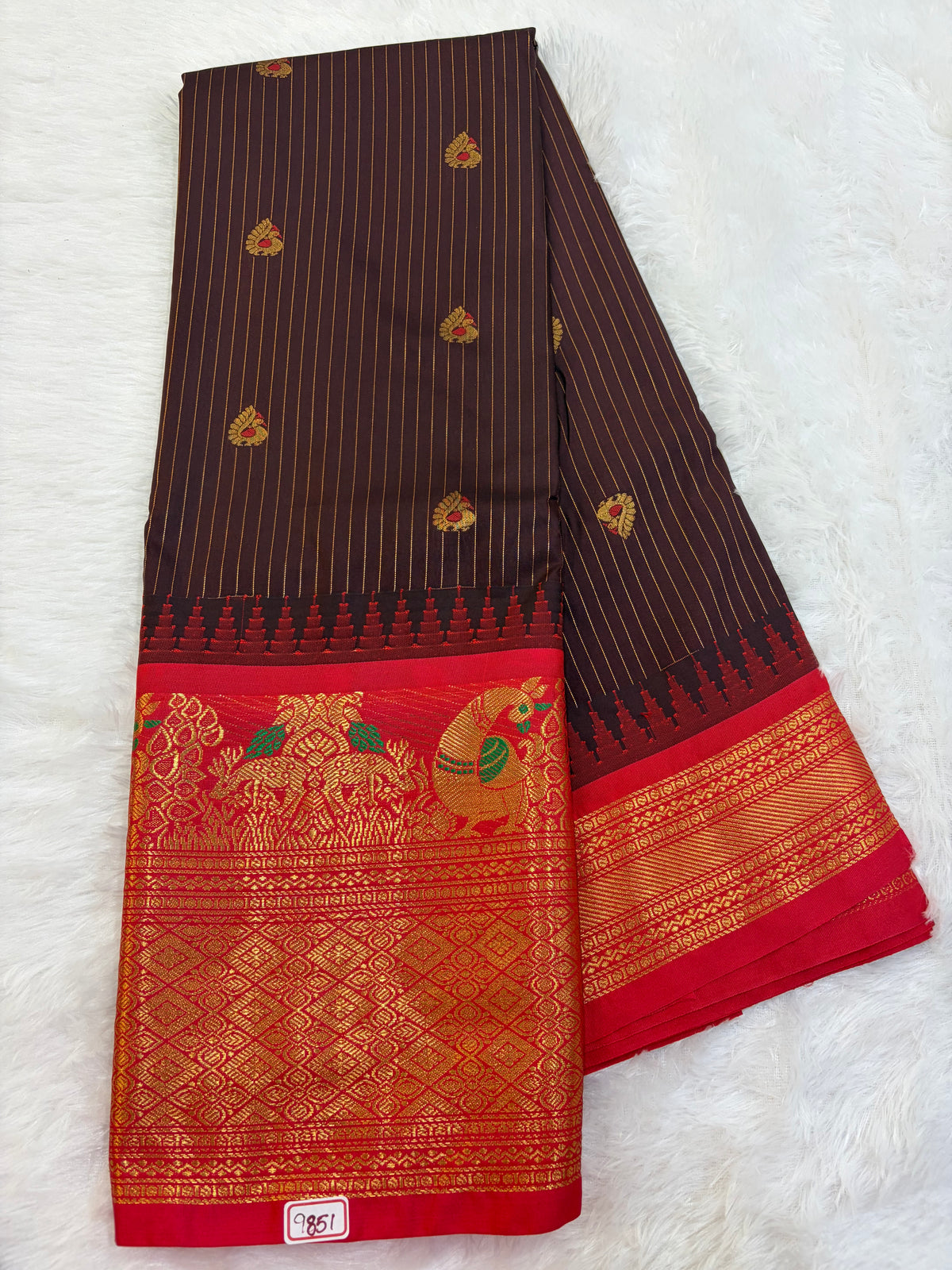Semi Gadwal silk Vintage Checks with Meena Border Saree