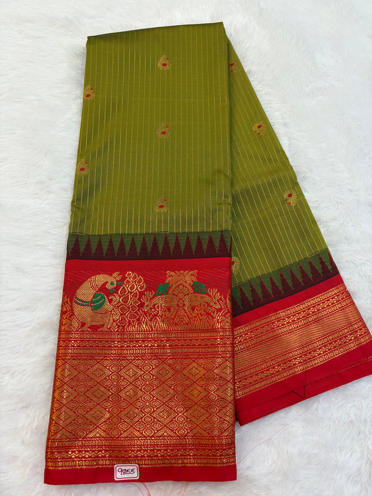 Semi Gadwal silk Vintage Checks with Meena Border Saree