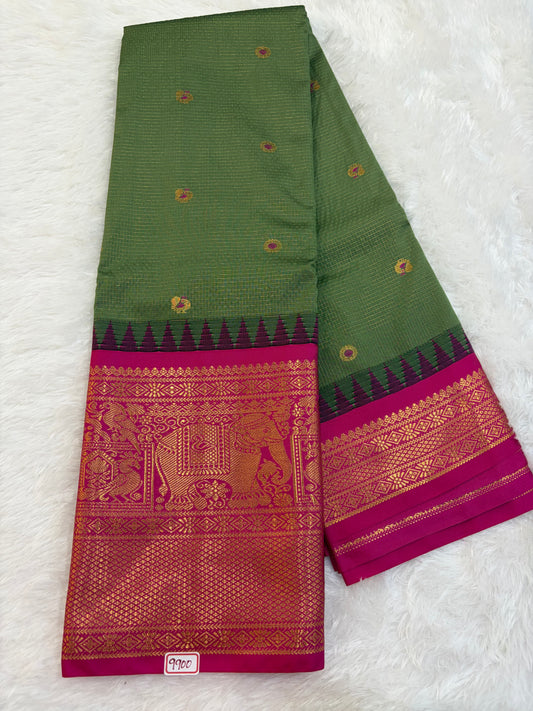 Semi Gadwal silk Vintage Checks Saree