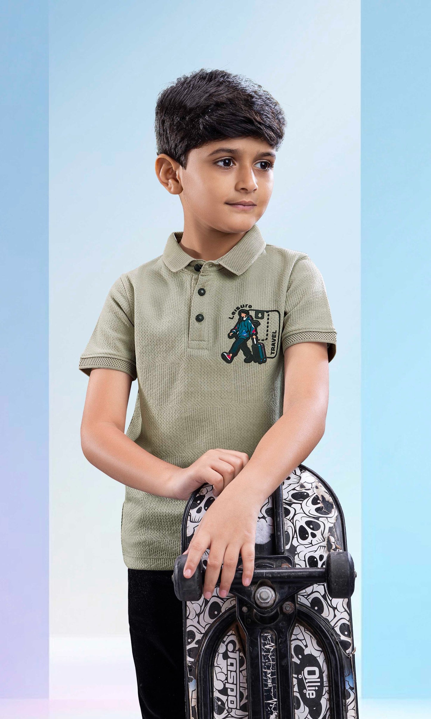 BOYS T-COLLAR T-SHIRT